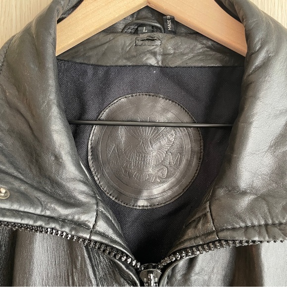Vintagee leather Jacket - Picture 3 of 5